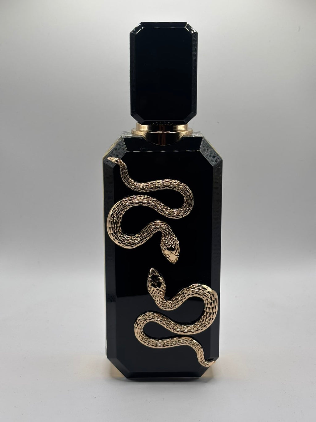 Veneno - French Avenue